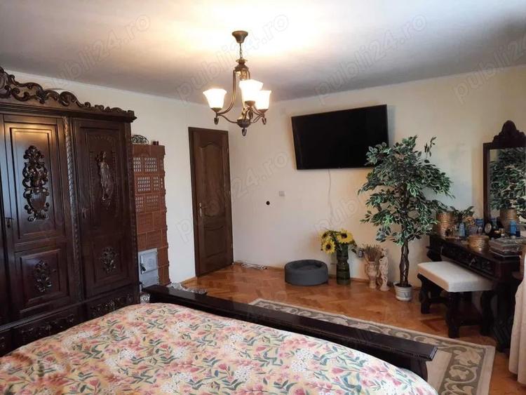 Casă cu 5 camere cu Teren 720 Mp în Ciarda Roșie