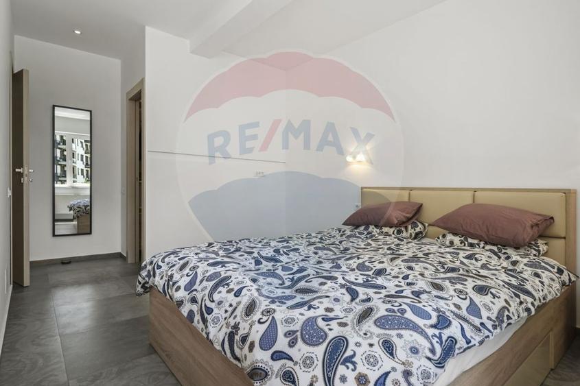 Apartament cu 2 camere semidecomandat, mobilat în Centrul Civic