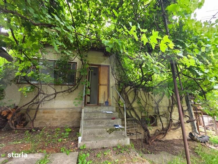 Casă cu 2 camere în Angheluș