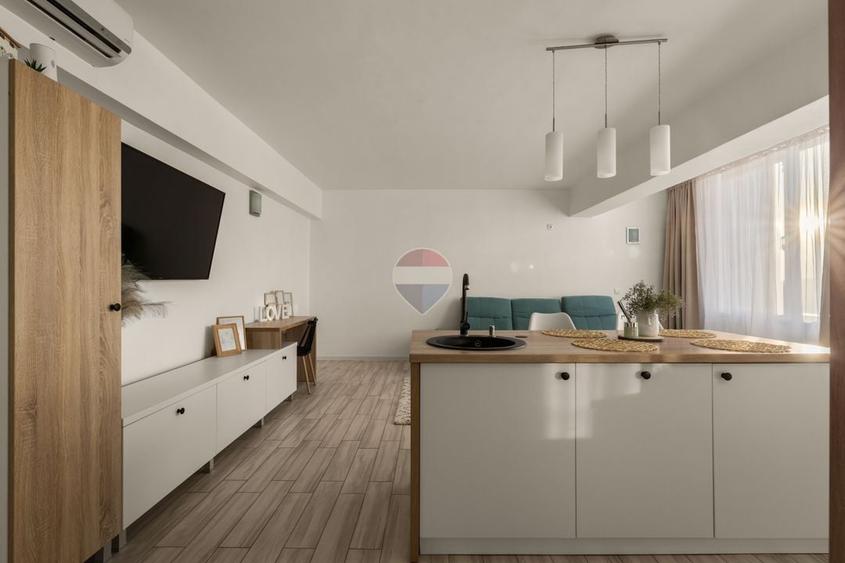 Apartament cu 2 camere semidecomandat în Aradul Nou