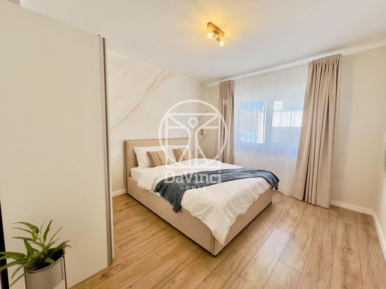 Apartament cu 3 camere semidecomandat, mobilat în Exterior Vest