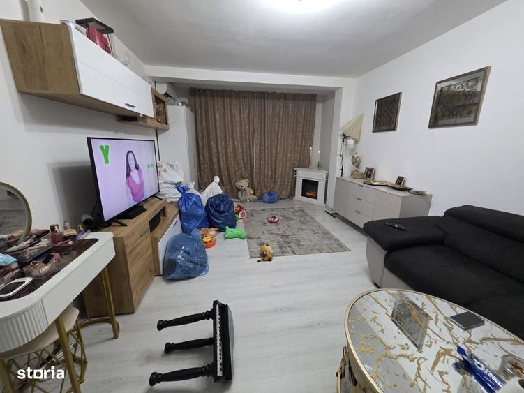 Apartament cu 3 camere decomandat în 1 Decembrie 1918