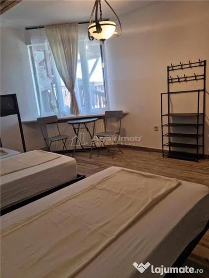 Casă cu 15 camere cu Teren 50 Mp în Bartolomeu