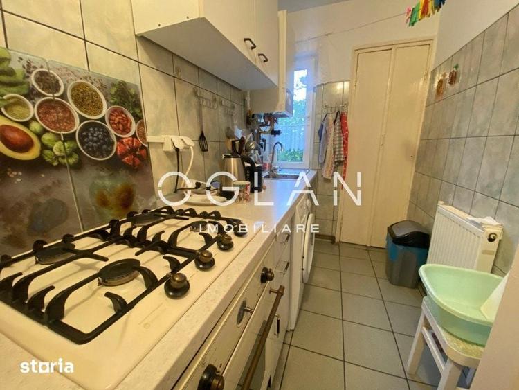 Apartament cu 3 camere, mobilat în Vasile Aaron