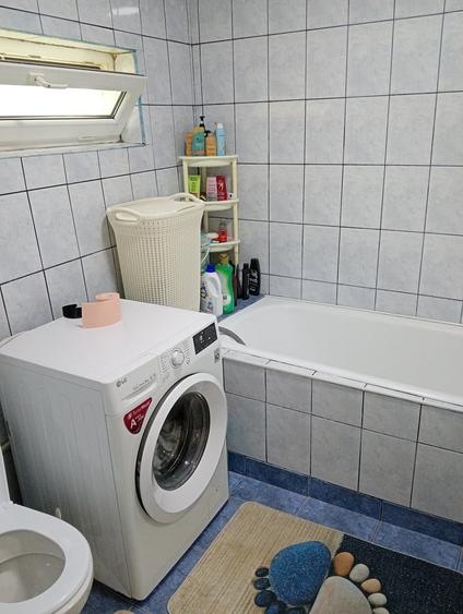 Casă cu 4 camere cu Teren 300 Mp în Tei