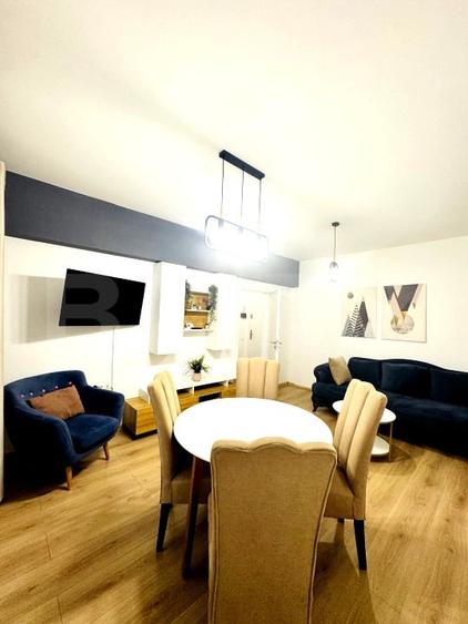 Apartament cu 2 camere decomandat, mobilat în Tractorul