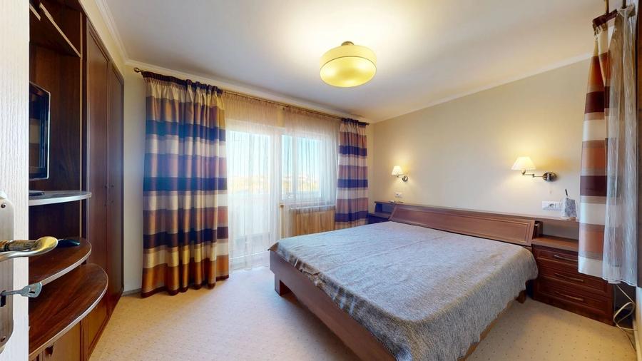 Apartament cu 3 camere decomandat, mobilat în Scriitorilor