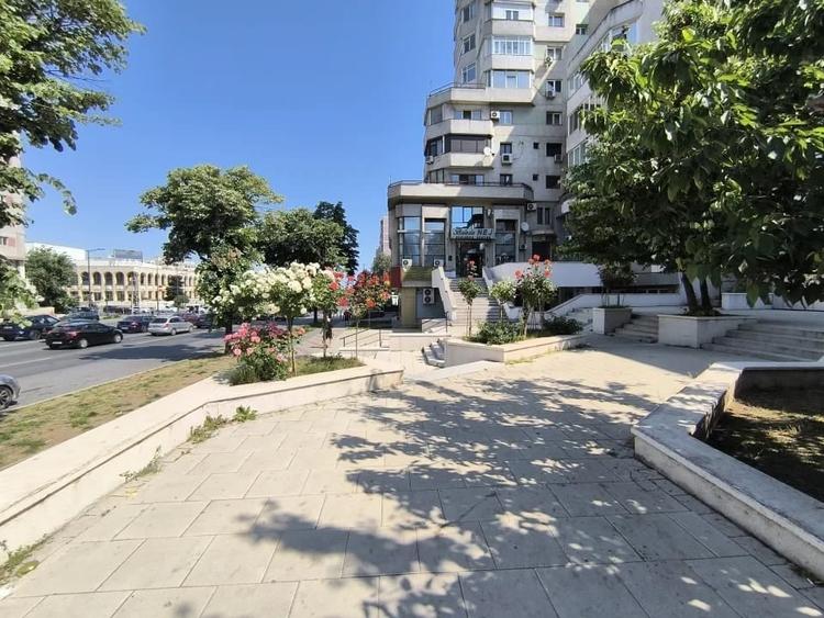 Spațiu comercial, de 125 mp, în Balada