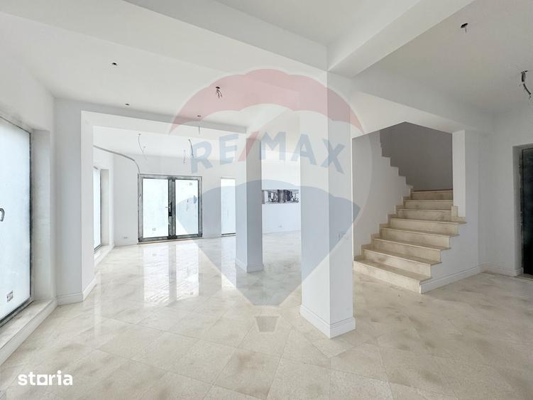Casă cu 4 camere cu Teren 446.92 Mp în Corbeanca