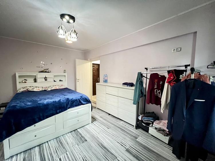 Apartament cu 3 camere în Berceni