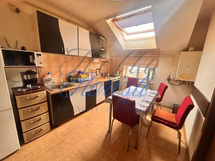 Apartament cu 4 camere semidecomandat, mobilat în Florești