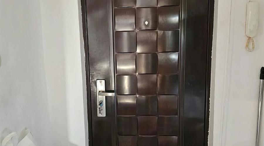 Apartament cu 2 camere semidecomandat în Spitalul Județean