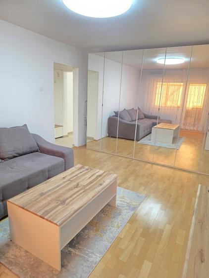 Apartament cu 3 camere decomandat în Dorobanți