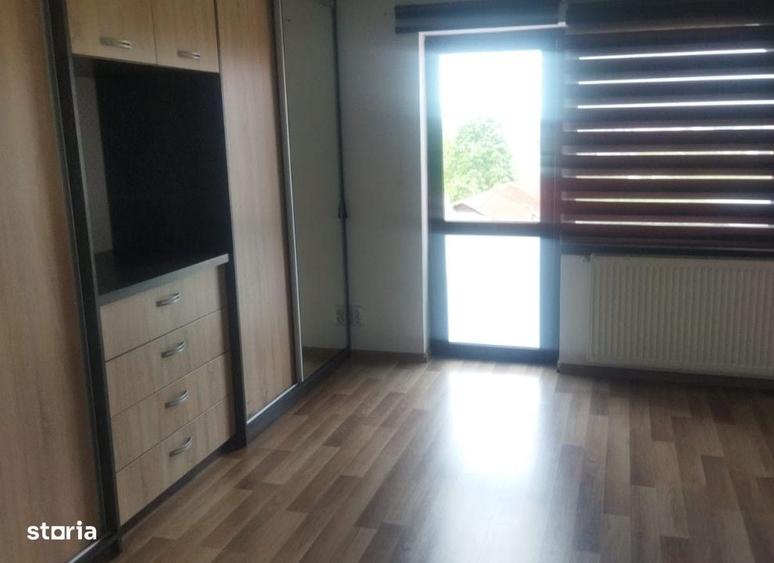 Casă cu 4 camere cu Teren 395 Mp în Galata