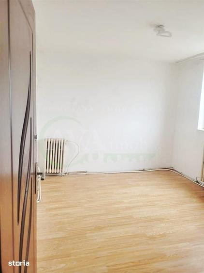 Apartament 3 camere semidecomandat, zona Neagoe Voda - 3