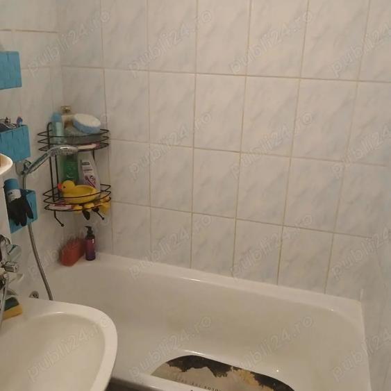 Apartament cu 2 camere nedecomandat în Central
