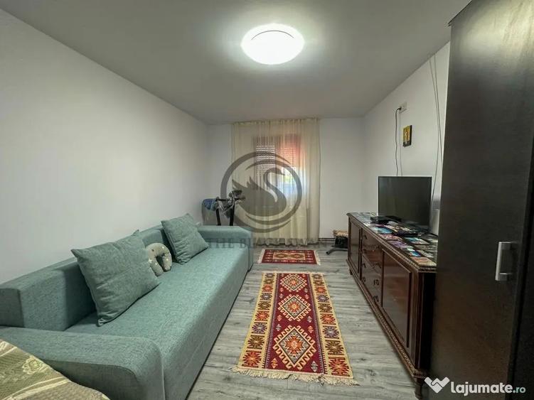 Casă cu 5 camere cu Canalizare în Cocorăștii Colț
