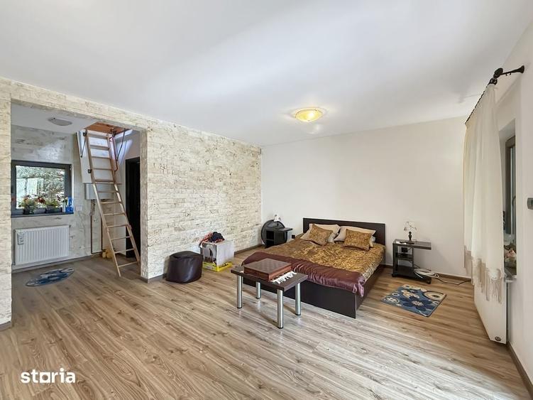 Casă cu 2 camere cu Teren 1500 Mp în Sinești