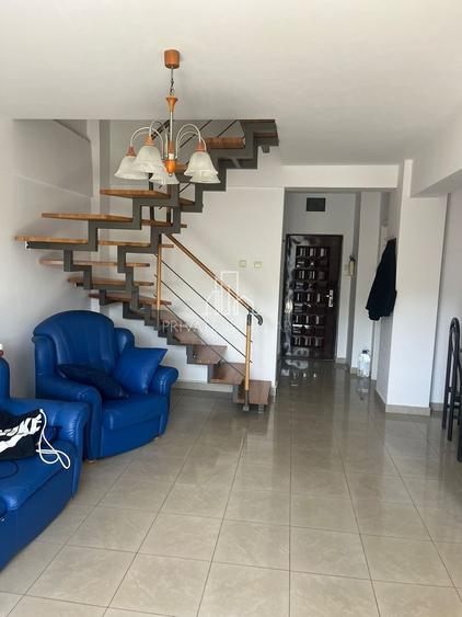 Apartament cu 3 camere decomandat în Tudor