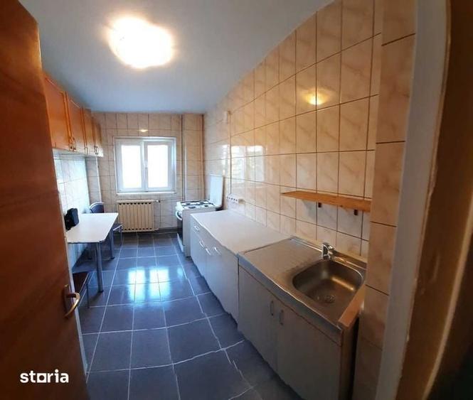 Apartament cu 2 camere decomandat în Lacul Tei