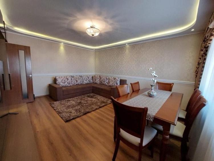 13 septembrie | 3 camere | 80mp | et 8 | bloc reabilitat | 165.700 - 3