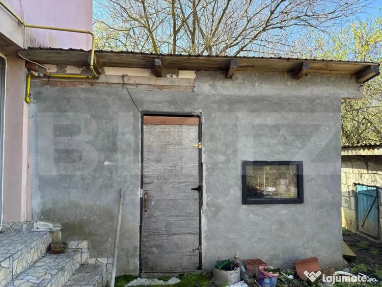 Casă cu 4 camere cu Teren 1480 Mp în Brădești
