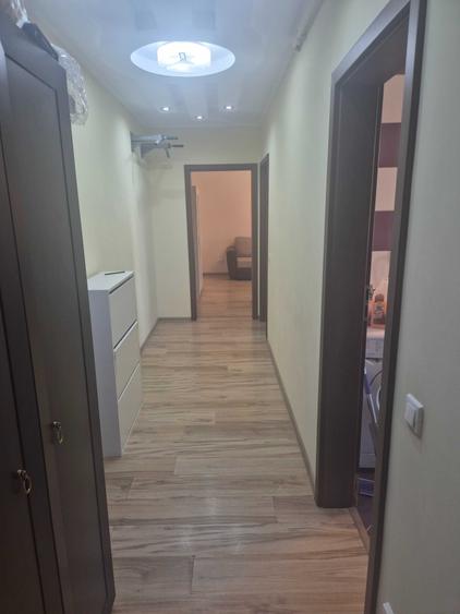 Apartament cu 2 camere decomandat în Berceni