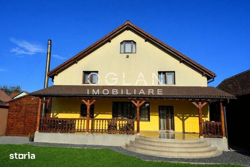 Casă cu 8 camere cu Teren 1546 Mp în Central