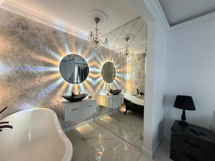 Apartament cu 3 camere decomandat, mobilat în Șelimbăr