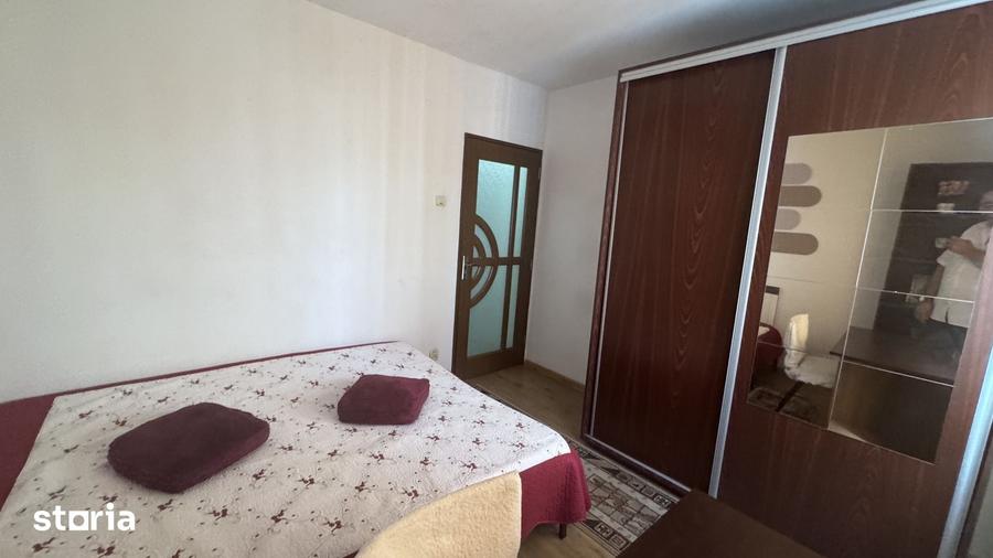 Apartament cu 3 camere decomandat în Pantelimon