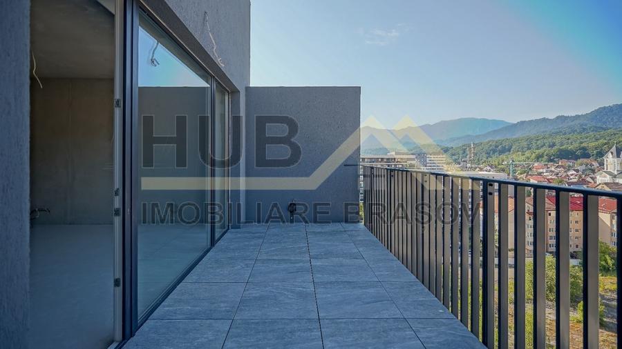 Penthouse cu 6 camere decomandat în Răcădău