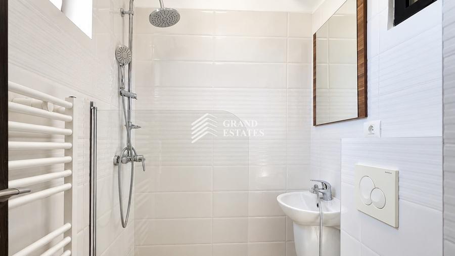 Apartament cu 3 camere decomandat, mobilat în Otopeni