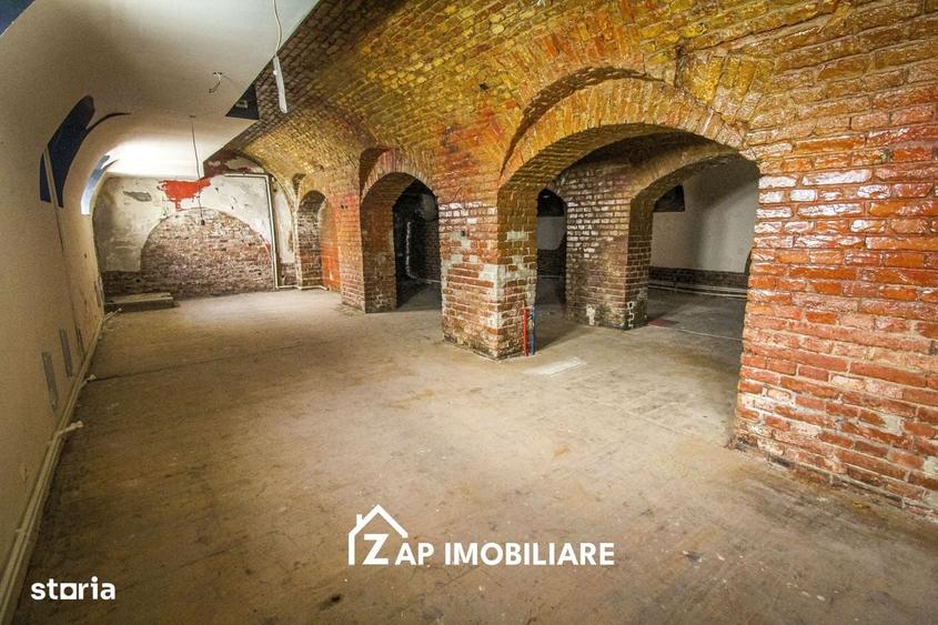 Spațiu comercial, de 320 mp, în Mureșeni