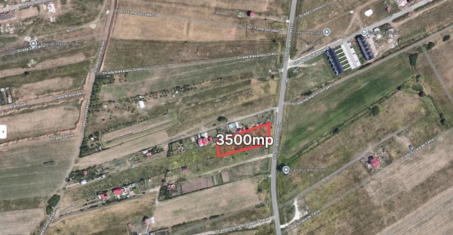 Teren de 3500 mp, în Central