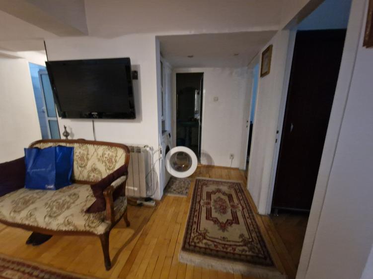 Apartament cu 4 camere decomandat, mobilat în Centru Civic