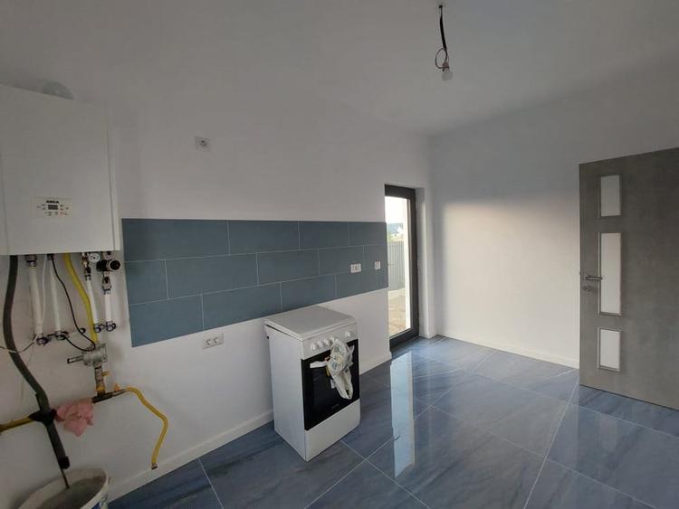 Casă individuală cu 3 camere cu Teren 276 Mp în Hemeiuș