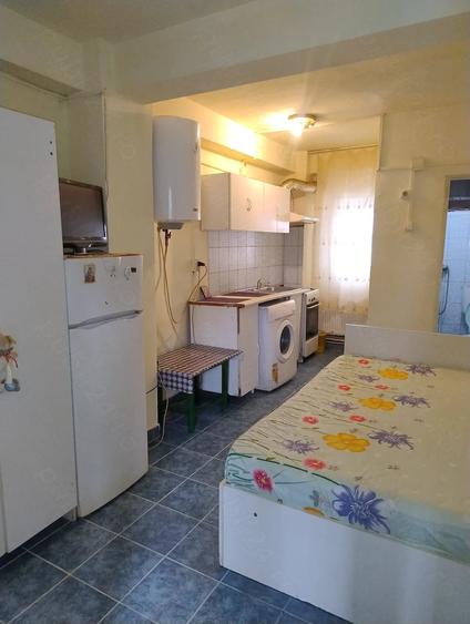Garsonieră decomandată în Progresul
