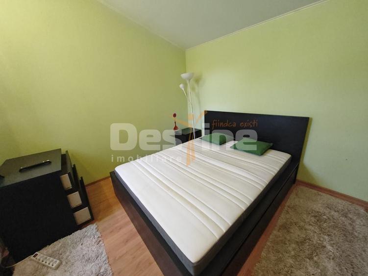 Casă individuală cu 7 camere cu Canalizare în Bereasca