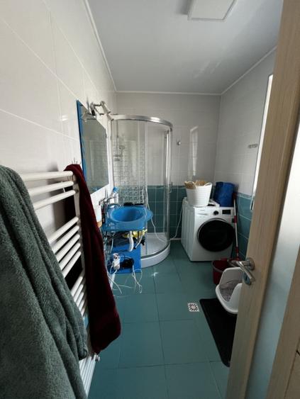 Duplex cu 4 camere cu Canalizare în Florești