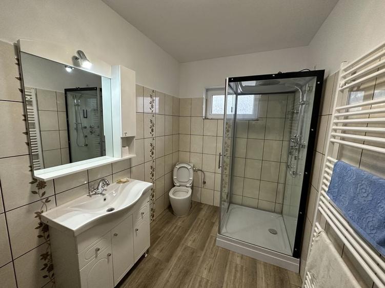 Casă cu 4 camere în Vernești