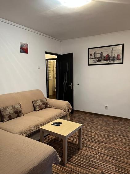 Apartament cu 2 camere decomandat, mobilat în Eroii Revoluției