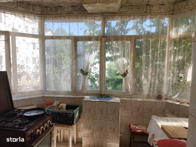Apartament cu 3 camere decomandat în Bistrița Lac