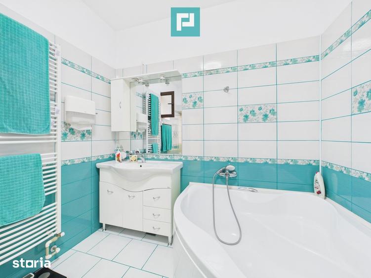 Casă cu 4 camere cu Teren 2880 Mp în Vinga