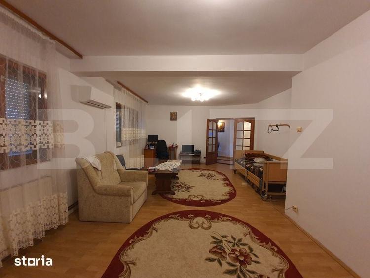Casă cu 5 camere cu Teren 2022.35 Mp în Răzvad