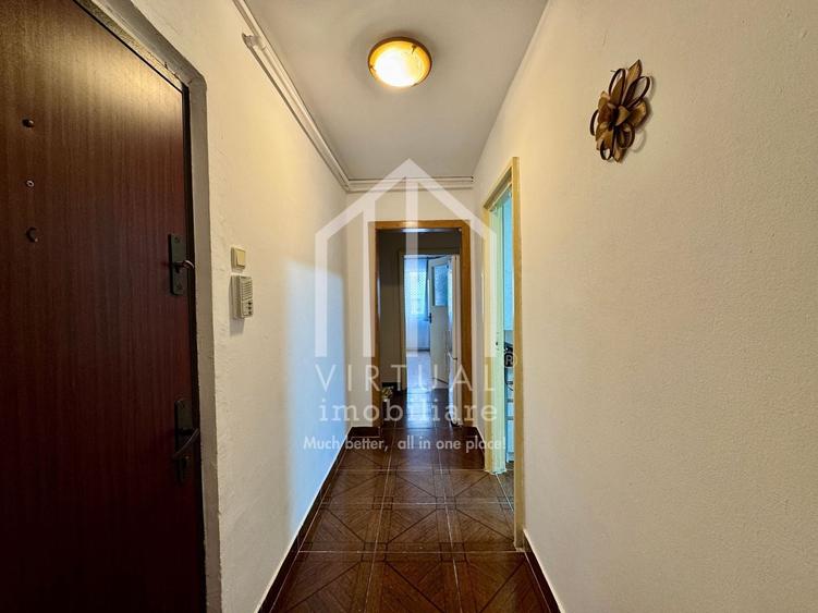 Apartament cu 3 camere decomandat în Vasile Aaron