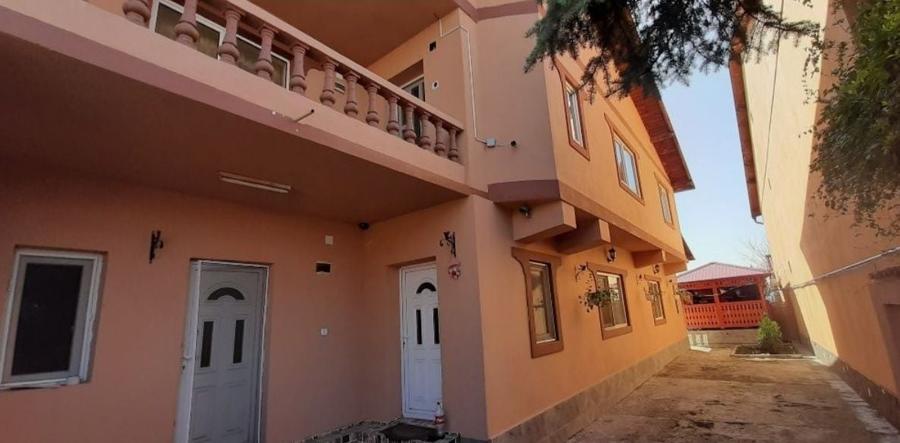 Casă cu 3 camere în Central