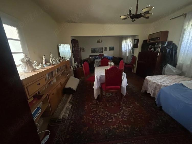 Casă cu 4 camere cu Teren 3500 Mp în Ficătar