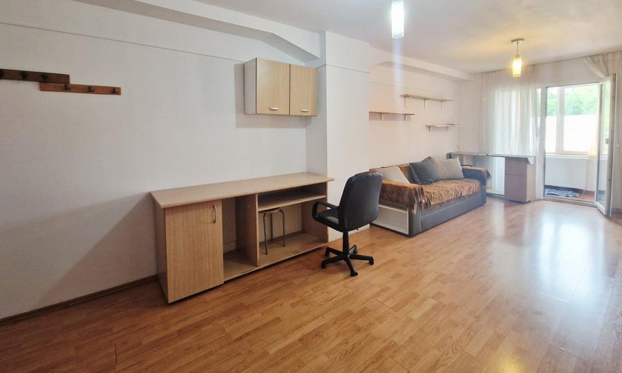 Apartament cu 2 camere semidecomandat în Iris