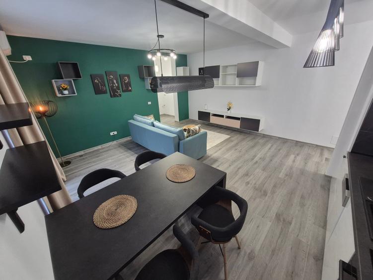 Apartament cu 2 camere decomandat în Girocului