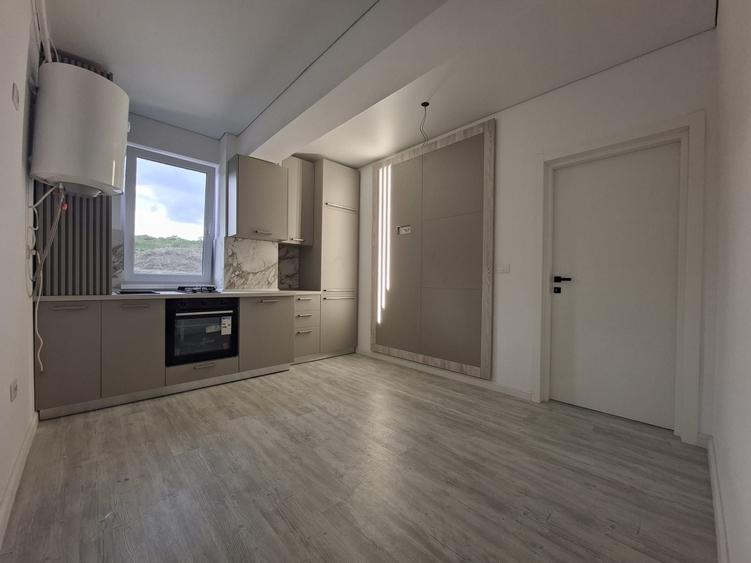 Apartament cu 2 camere semidecomandat în Vișani